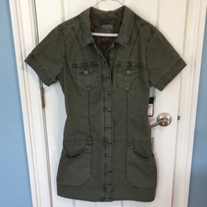 COPY - Army green snaps 6 pockets& short sleeves!